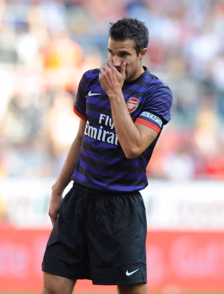 Tương lai của Van Persie vẫn là một dấu hỏi? Tương lai của Van Persie vẫn là một dấu hỏi?