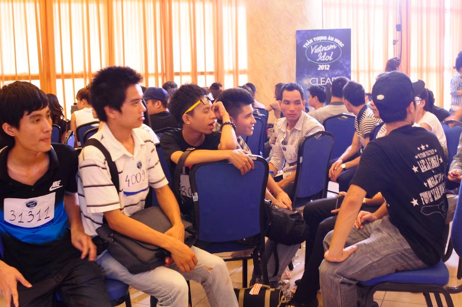 Các thí sinh trong phòng chờ pecast