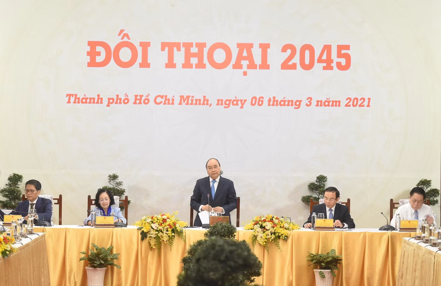“Đối thoại 2045” sẽ tổ chức định kỳ để lắng nghe tiếng nói từ giới tinh hoa, từ các trí thức, các doanh nghiệp về hiện thực hóa mục tiêu Việt Nam hùng cường, thịnh vượng. Ảnh: VGP/Quang Hiếu