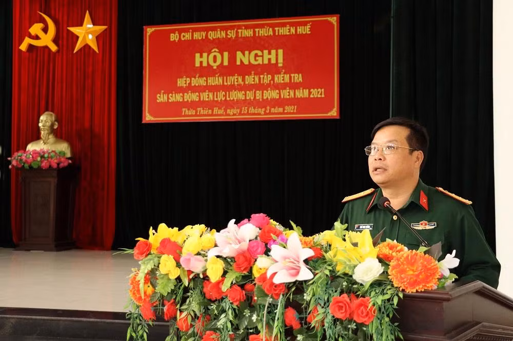 Thượng tá Ngô Nam Cường, Ủy viên Thường vụ Tỉnh ủy, Chỉ huy trưởng Bộ Chỉ huy Quân sự tỉnh Thừa Thiên Huế phát biểu khai mạc