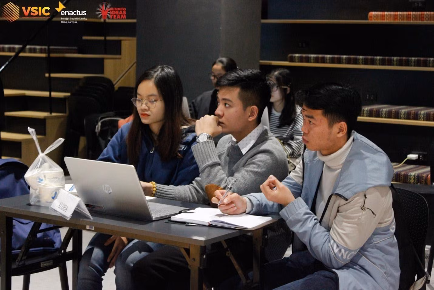 Các thành viên trong nhóm Tùng tham gia cuộc thi cuộc thi khởi nghiệp (ảnh: Nhân vật cung cấp)