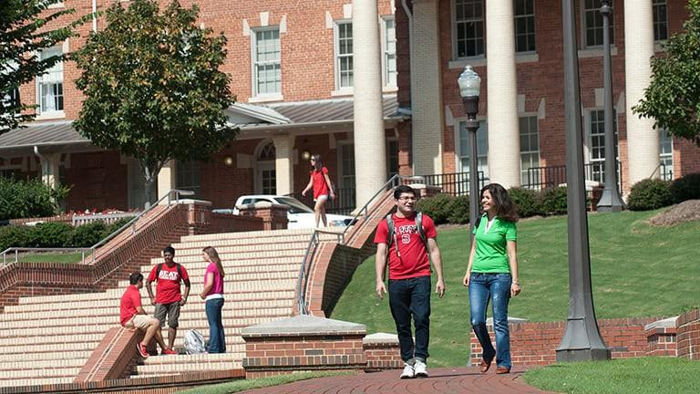 Trường Đại học Bắc Carolina cung cấp nhiều chương trình điều dưỡng khác nhau. (Ảnh: Website trường).