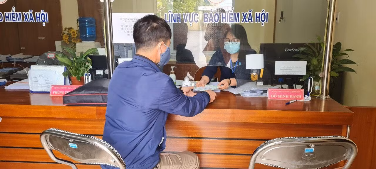 Tiếp nhận hồ sơ tại Bảo hiểm xã hội thị xã Kinh Môn, tỉnh Hải Dương. Tiếp nhận hồ sơ tại Bảo hiểm xã hội thị xã Kinh Môn, tỉnh Hải Dương.
