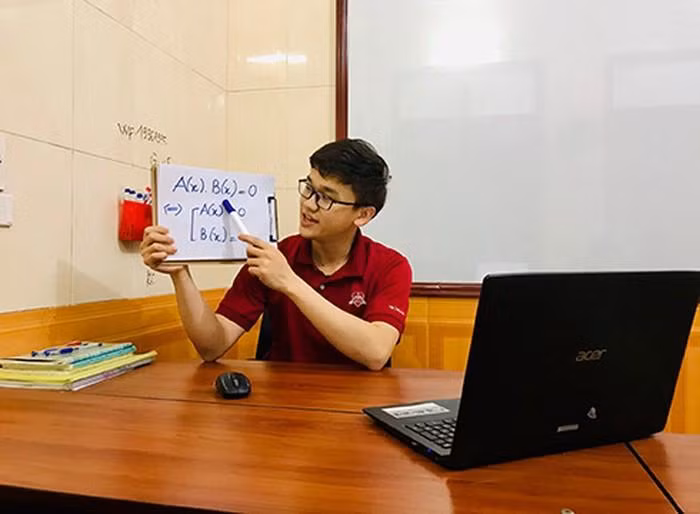 Dạy học online sẽ là hình thức dạy học hiệu quả trong thời điểm dịch Covid-19 diễn biến phức tạp. (Ảnh minh hoạ: NHG) Dạy học online sẽ là hình thức dạy học hiệu quả trong thời điểm dịch Covid-19 diễn biến phức tạp. (Ảnh minh hoạ: NHG)