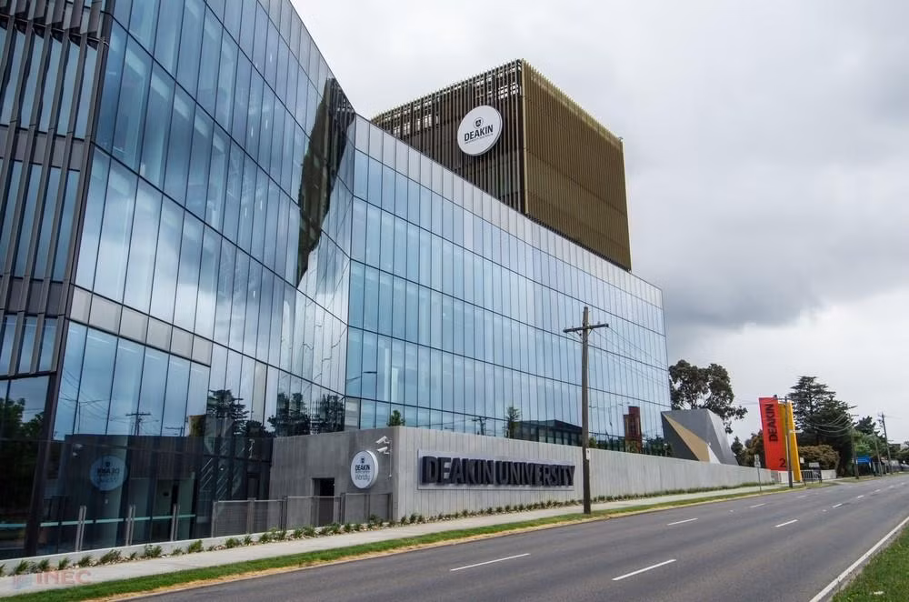Đại học Deakin cung cấp một loạt các chương trình giáo dục từ bậc đại học đến sau đại học. Ảnh: website nhà trường. Đại học Deakin cung cấp một loạt các chương trình giáo dục từ bậc đại học đến sau đại học. Ảnh: website nhà trường.