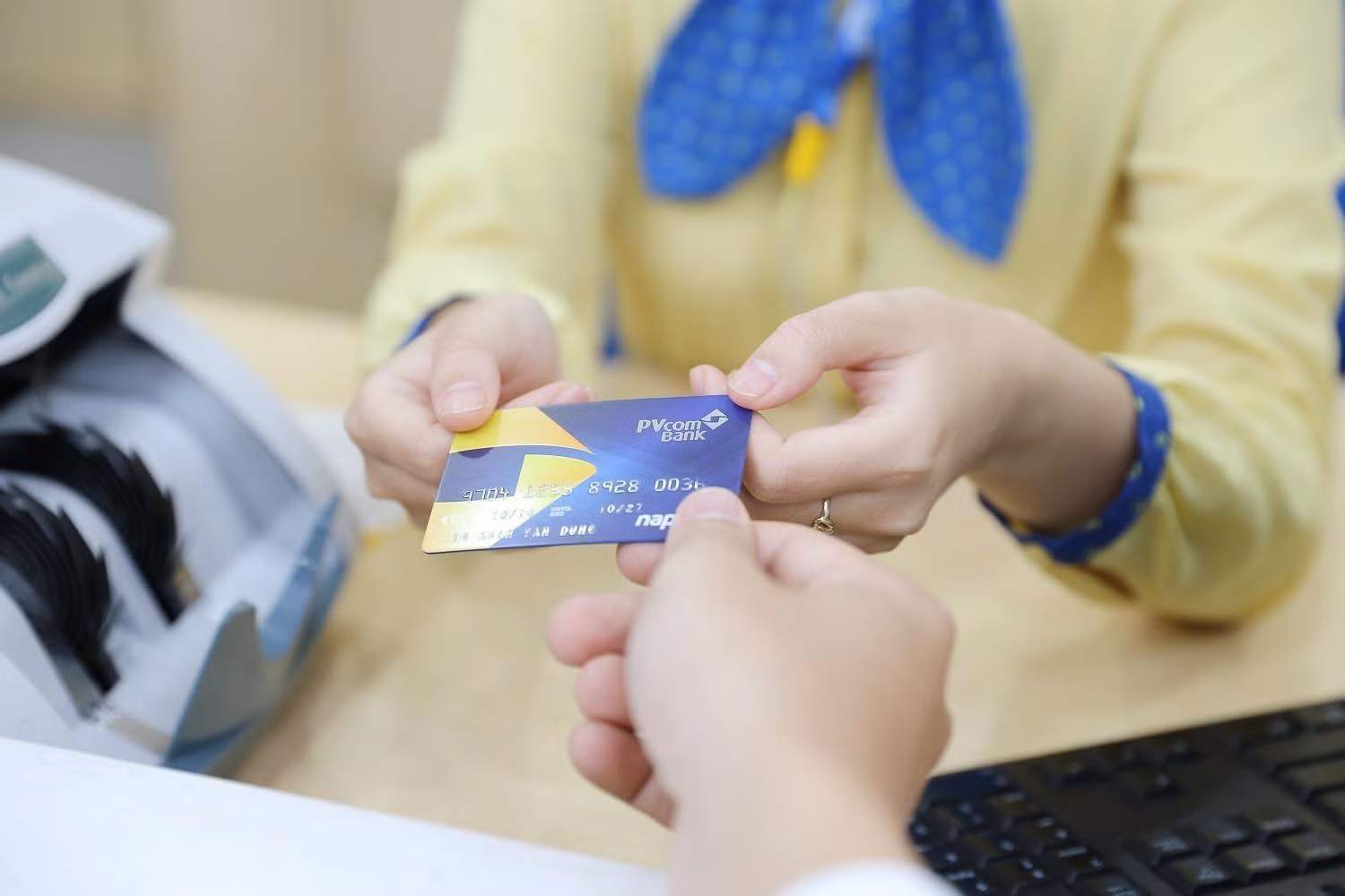 PVcomBank – Ngân hàng có tài khoản thanh toán cá nhân tốt nhất Việt Nam 2021. PVcomBank – Ngân hàng có tài khoản thanh toán cá nhân tốt nhất Việt Nam 2021.