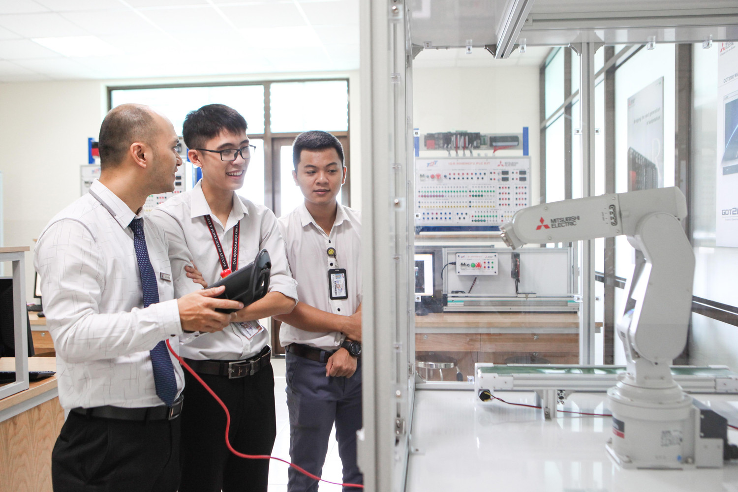 Trường Đại học Tôn Đức Thắng là một trong 23 cơ sở giáo dục đại học thực hiện tự chủ theo Nghị quyết 77. Trường Đại học Tôn Đức Thắng là một trong 23 cơ sở giáo dục đại học thực hiện tự chủ theo Nghị quyết 77.