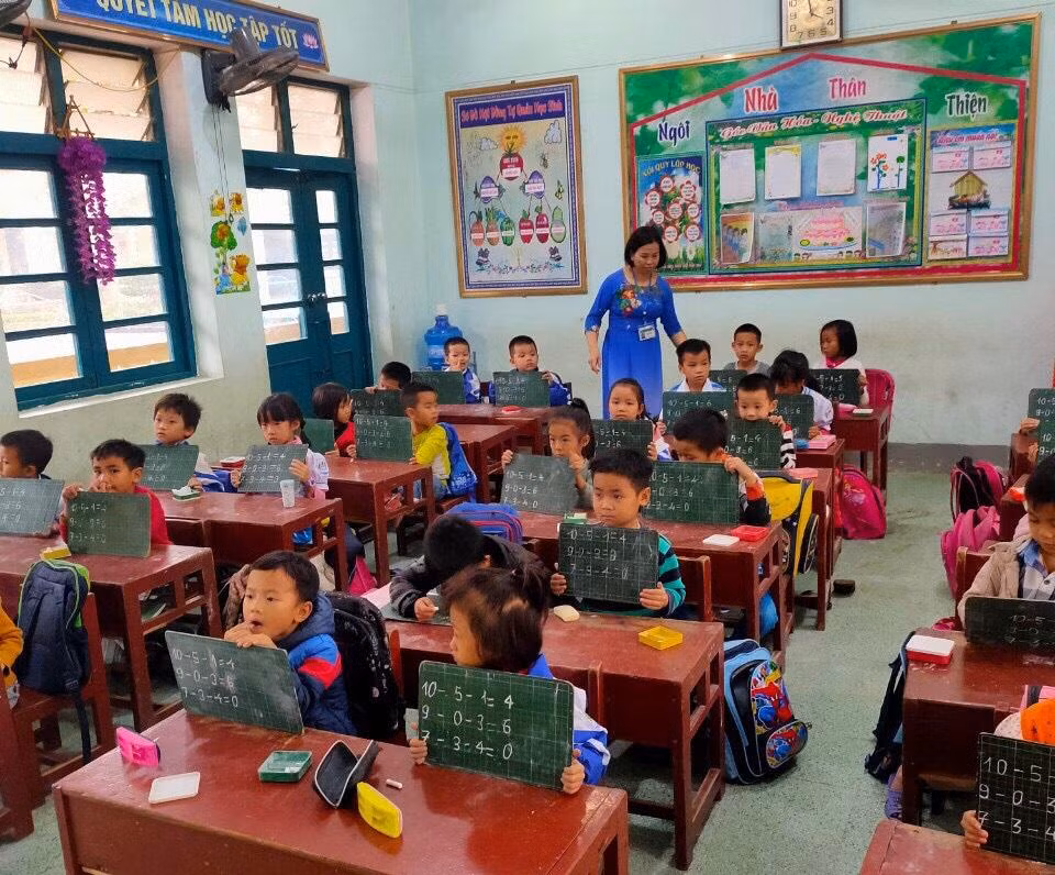 Nhiều phụ huynh tỏ ra lo lắng cho con nếu không cho đi học trước chương trình lớp 1 (Ảnh minh hoạ: Trung Dũng)