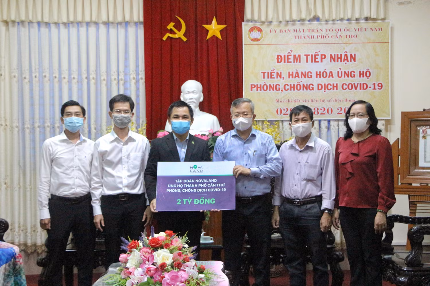 Tập đoàn Novaland chung tay sẻ gánh cùng tỉnh Cần Thơ trong công cuộc đẩy lùi đại dịch. Tập đoàn Novaland chung tay sẻ gánh cùng tỉnh Cần Thơ trong công cuộc đẩy lùi đại dịch.