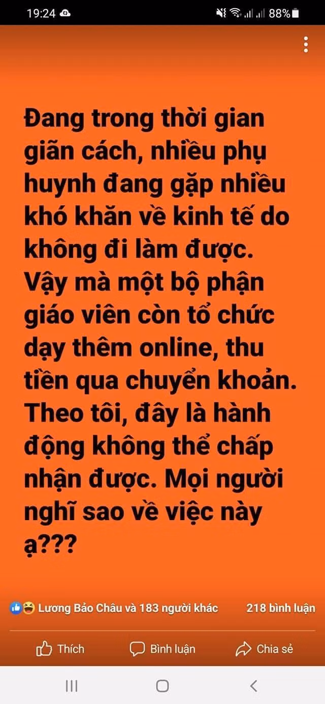 Giáo viên đăng tải ý kiến phản đối dạy thêm học sinh chính khóa học thêm trực tuyến trong bối cảnh hiện nay (Ảnh chụp màn hình) Giáo viên đăng tải ý kiến phản đối dạy thêm học sinh chính khóa học thêm trực tuyến trong bối cảnh hiện nay (Ảnh chụp màn hình)