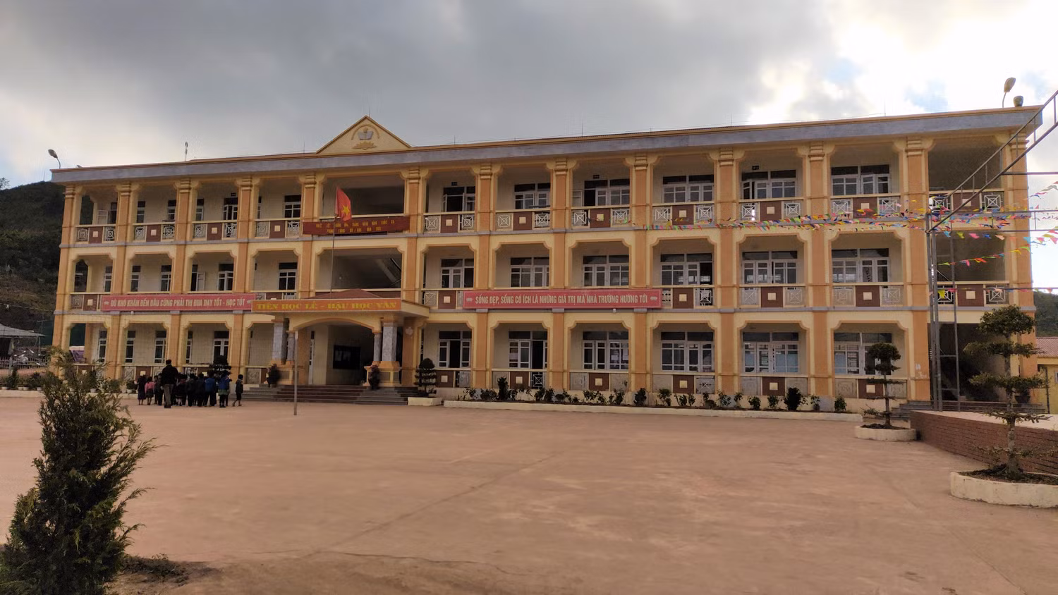 Giờ học ở Cao Chải. Ảnh: L.C