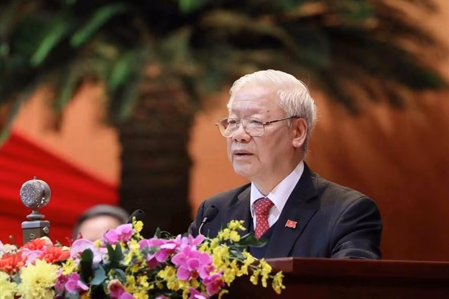 Đồng chí Nguyễn Phú Trọng, Tổng Bí thư Ban Chấp hành Trung ương khóa XIII, Chủ tịch nước đọc diễn văn bế mạc Đại hội. (Ảnh: TTXVN)