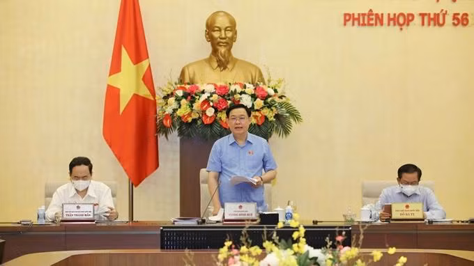Chủ tịch Quốc hội Vương Đình Huệ phát biểu tại phiên họp. Ảnh: QK/Dangcongsan.vn