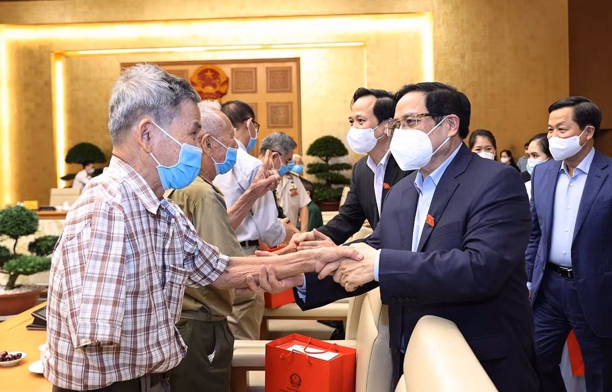 Thủ tướng Phạm Minh Chính gặp mặt, tri ân đại biểu Người có công với cách mạng. (Ảnh: Dương Giang/TTXVN) Thủ tướng Phạm Minh Chính gặp mặt, tri ân đại biểu Người có công với cách mạng. (Ảnh: Dương Giang/TTXVN)