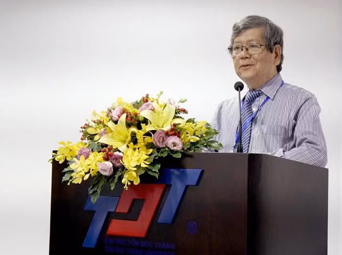 Tiến sĩ Vũ Ngọc Hoàng - Chủ tịch Hiệp hội Các trường đại học, cao đẳng Việt Nam. Tiến sĩ Vũ Ngọc Hoàng - Chủ tịch Hiệp hội Các trường đại học, cao đẳng Việt Nam.