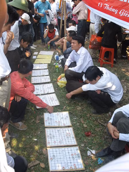 Cờ bạc trá hình dưới những ván cờ thế.