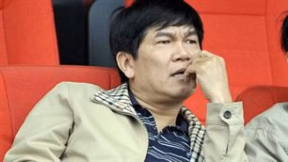 Trước đó, "đại gia" Trần Đình Long vừa công khai trước đại hội cổ đông về khoản chi phí ban đầu 17,42 tỷ đồng mà ông dành để mua sắm máy bay riêng.