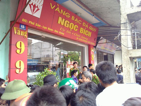 "Sát thủ" Lê Văn Luyện đã gây ra vụ án cướp vàng, giết người dã man tại tiệm vàng Ngọc Bích (Bắc Giang)