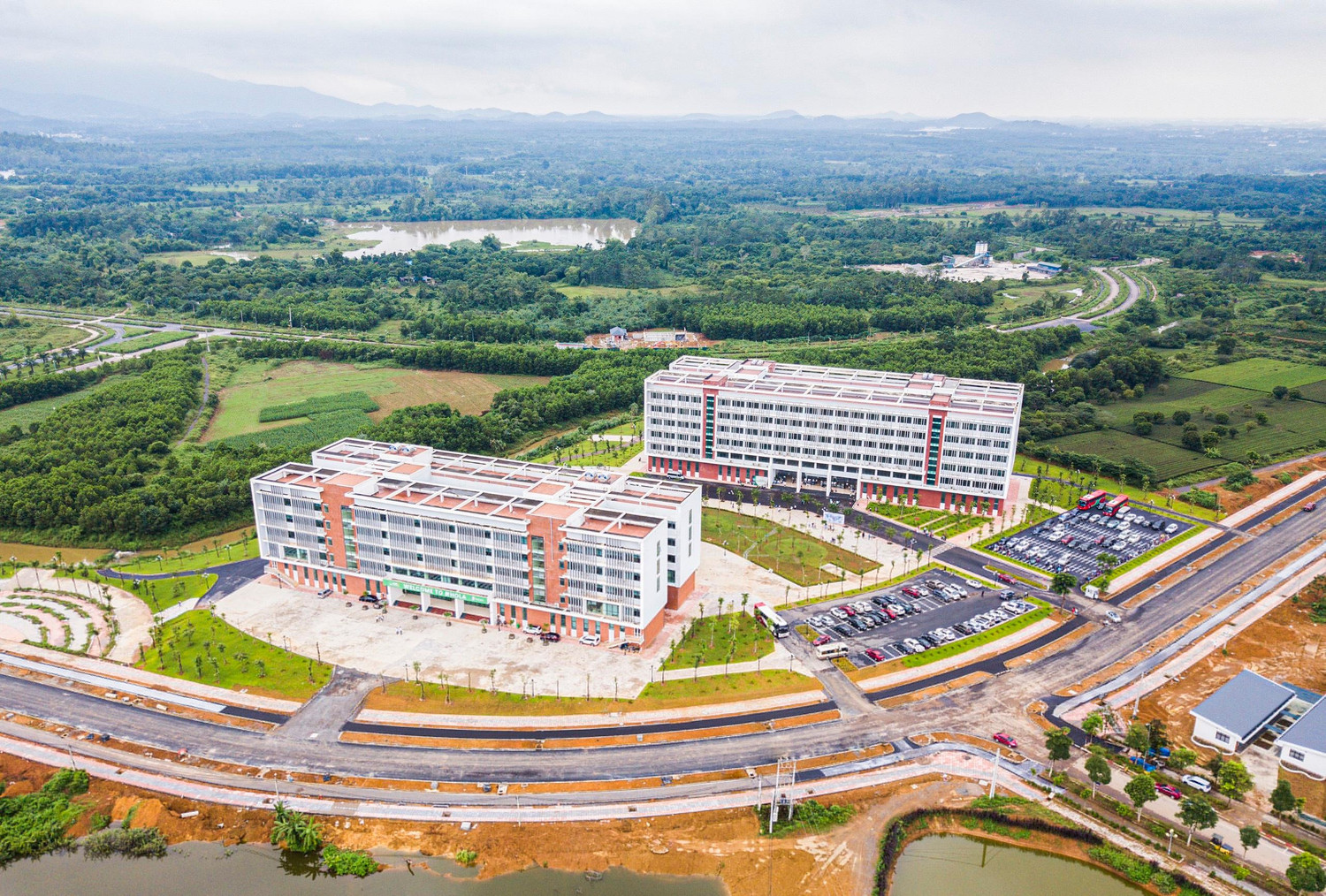 Khuôn viên Đại học Quốc gia Hà Nội tại Hòa Lạc Khuôn viên Đại học Quốc gia Hà Nội tại Hòa Lạc