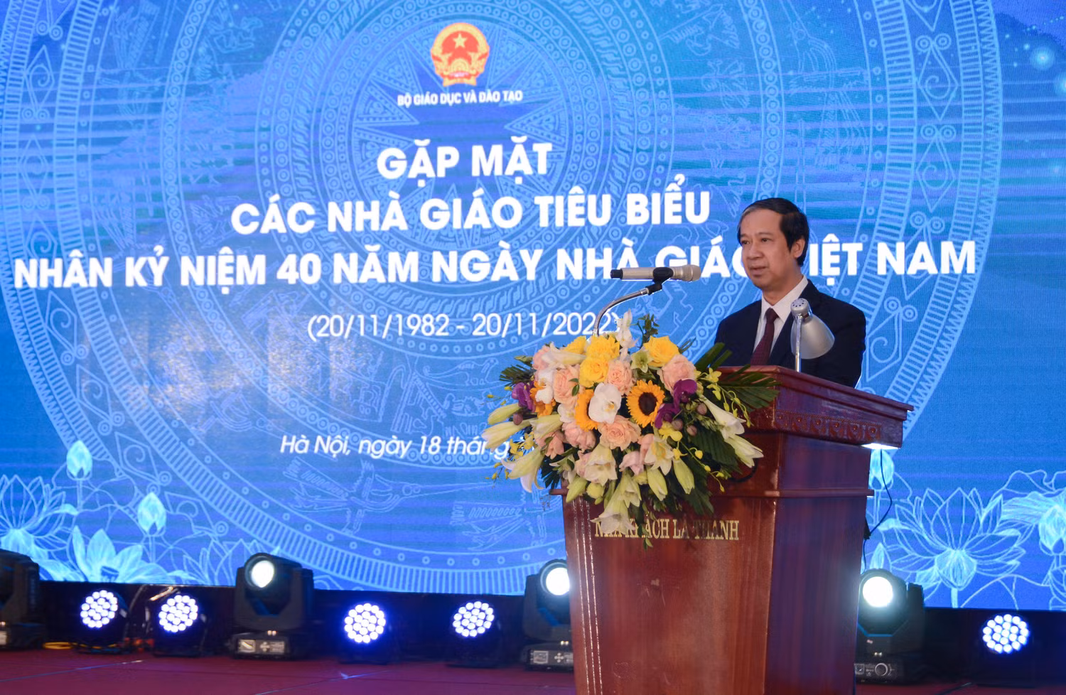Bộ trưởng Nguyễn Kim Sơn