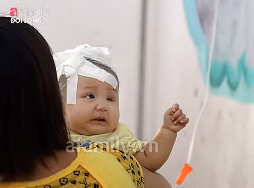 Sợ hãi và đau đớn khi nhìn thấy bình truyền Xem thêm: 13 lời khuyên để bạn có giấc ngủ sâu Sợ hãi và đau đớn khi nhìn thấy bình truyền Xem thêm: 13 lời khuyên để bạn có giấc ngủ sâu