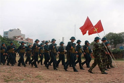 Hành quân ra thao trường