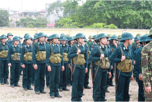 Nghiêm trang lúc trong hàng ngũ