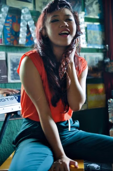 Ngày 8/8, Văn Mai Hương chính thức tung ra MV Nếu như anh đến sau một thời gian ngắn phát hành single online. Đây được đánh giá là MV xuất sắc, và chỉ 1 ngày sau khi phát hành MV, Nếu như anh đến đã được cộng đồng mạng lan truyền với tốc độ chóng mặt. Ngày 8/8, Văn Mai Hương chính thức tung ra MV Nếu như anh đến sau một thời gian ngắn phát hành single online. Đây được đánh giá là MV xuất sắc, và chỉ 1 ngày sau khi phát hành MV, Nếu như anh đến đã được cộng đồng mạng lan truyền với tốc độ chóng mặt.