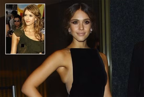 Jessica Alba cũng từng bị lộ cả 'nhũ hoa' do 'thả rông' ngực trong lớp áo mỏng Jessica Alba cũng từng bị lộ cả 'nhũ hoa' do 'thả rông' ngực trong lớp áo mỏng