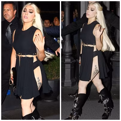 Lady Gaga khiến khán giả đau mắt vì váy hở gần hết phần dưới. Hình thể mập mạp càng khiến Lady Gaga xứng tầm "thảm họa"