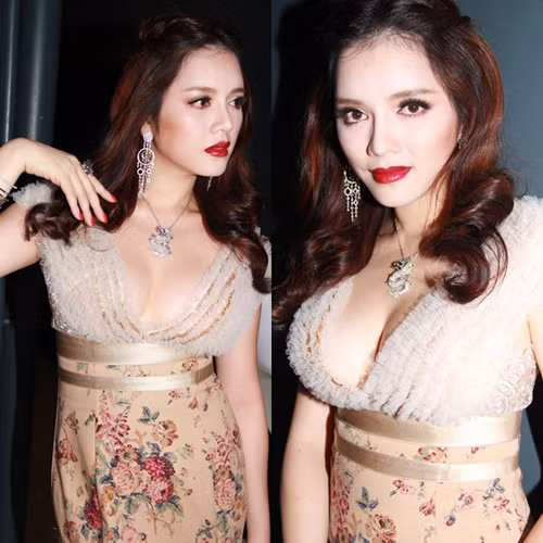 Từ khi trở thành Đại sứ Du lịch, đôi gò bồng đảo của Lý Nhã Kỳ càng được trưng dụng triệt để Từ khi trở thành Đại sứ Du lịch, đôi gò bồng đảo của Lý Nhã Kỳ càng được trưng dụng triệt để