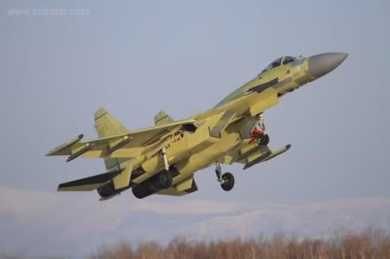 Máy bay chiến đấu đa năng Su-35 của Nga Máy bay chiến đấu đa năng Su-35 của Nga