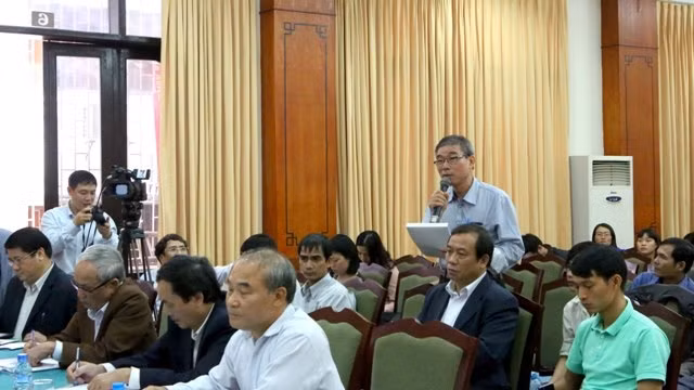 Nhìn sách giáo khoa hiện hành, mơ cho con em được học chương trình cũ ảnh 4