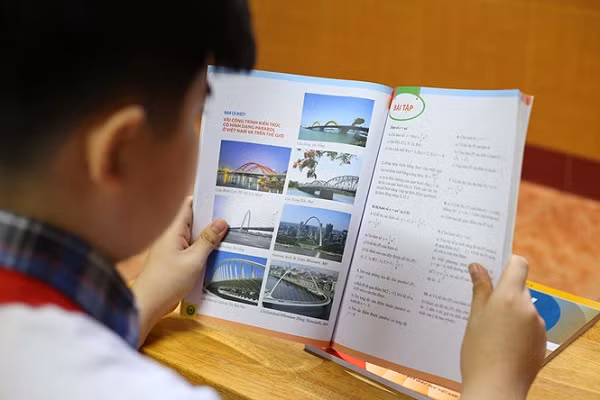 Thứ Sáu tốt ngày, tháng Tết đẹp để công bố dự thảo chương trình môn học? ảnh 3
