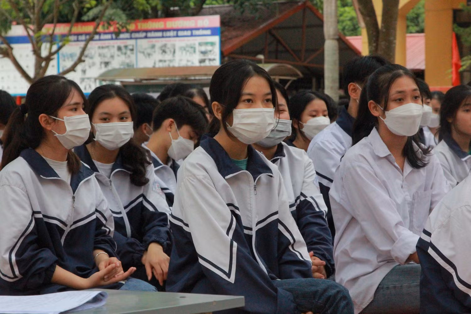 Học sinh Trường Trung học phổ thông Phương Sơn, tỉnh Bắc Giang. (Ảnh: Ngọc Mai).