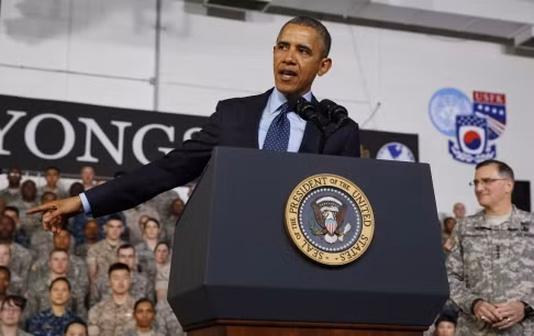 Tổng thống Obama phát biểu trước lính Mỹ tại Hàn Quốc. Tổng thống Obama phát biểu trước lính Mỹ tại Hàn Quốc.