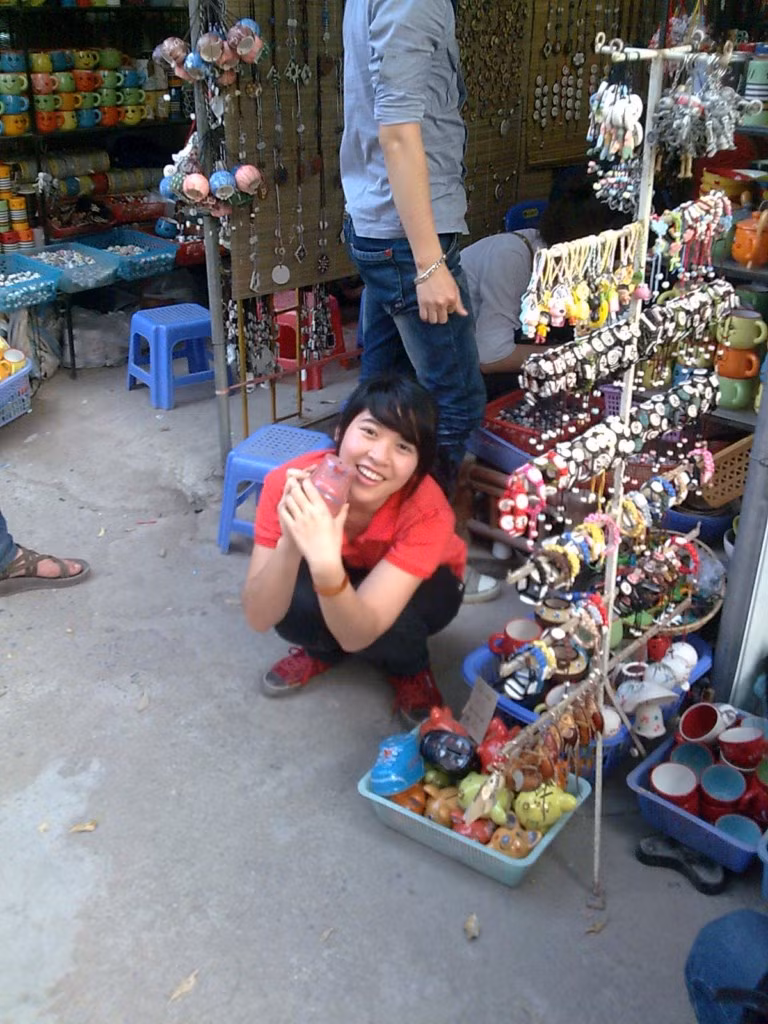Câu nói mà Việt yêu thích, đó là "Sống trong cuộc sống cần có một tấm lòng."