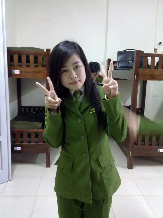 Phương châm sống của Tài Thu là: "Dù bạn không xinh, dù bạn không cao, dù bạn không hoàn thiện nhưng bạn là bạn, không là bản sao của bất kỳ ai". Phương châm sống của Tài Thu là: "Dù bạn không xinh, dù bạn không cao, dù bạn không hoàn thiện nhưng bạn là bạn, không là bản sao của bất kỳ ai".