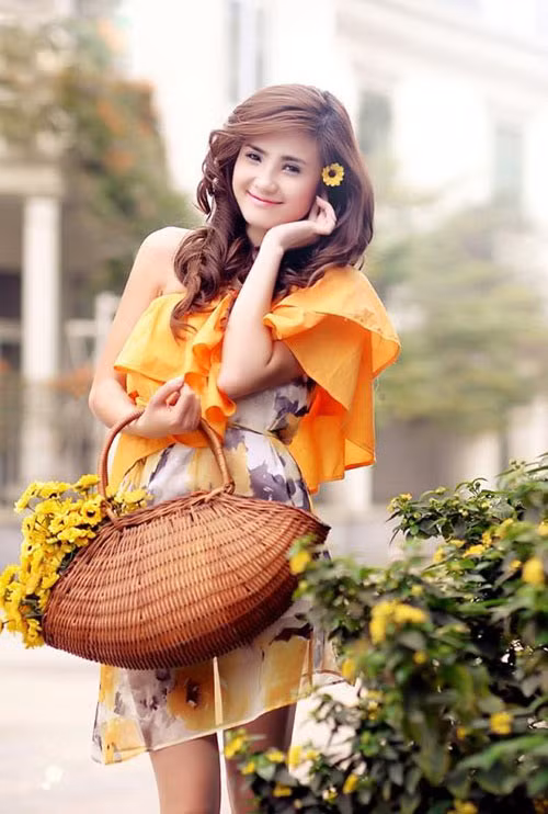 Cô không ủng hộ trào lưu "quên" nội y. Cô không ủng hộ trào lưu "quên" nội y.