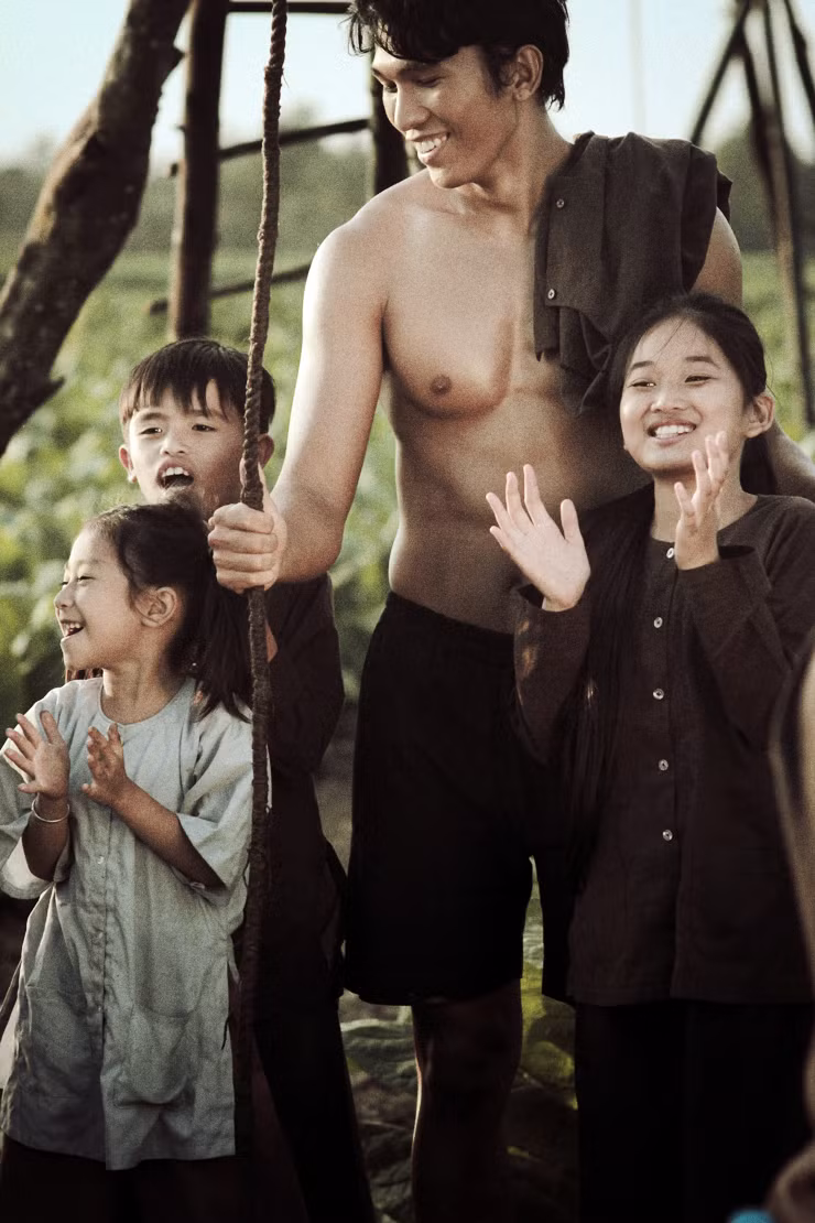 Tính chăm chỉ, Xòn hàng ngày làm việc và đồng cảm với những nhân công của điền trang rộng lớn.
