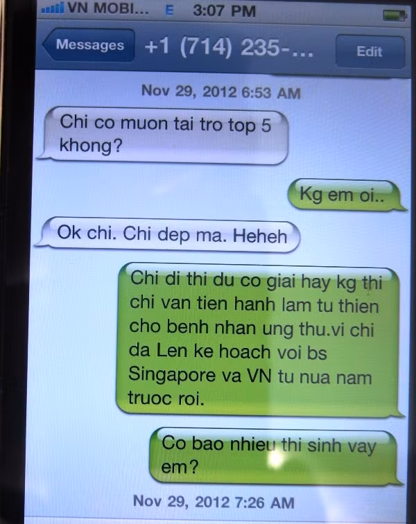 Tin nhắn chào mời "tài trợ" (mua giải) của Minh Chánh gửi từ Mỹ: "Chị có muốn tài trợ top 5 không?". Tin nhắn chào mời "tài trợ" (mua giải) của Minh Chánh gửi từ Mỹ: "Chị có muốn tài trợ top 5 không?".