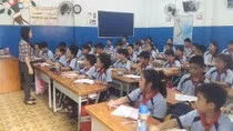 Học sinh trường Bành Văn Trân trên lớp học, ảnh PHương Linh