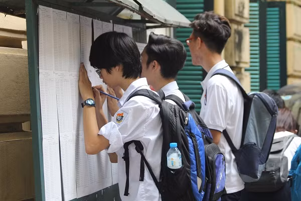 Giải pháp nào cho tuyển sinh Đại học? (Ảnh: Dung Phương).
