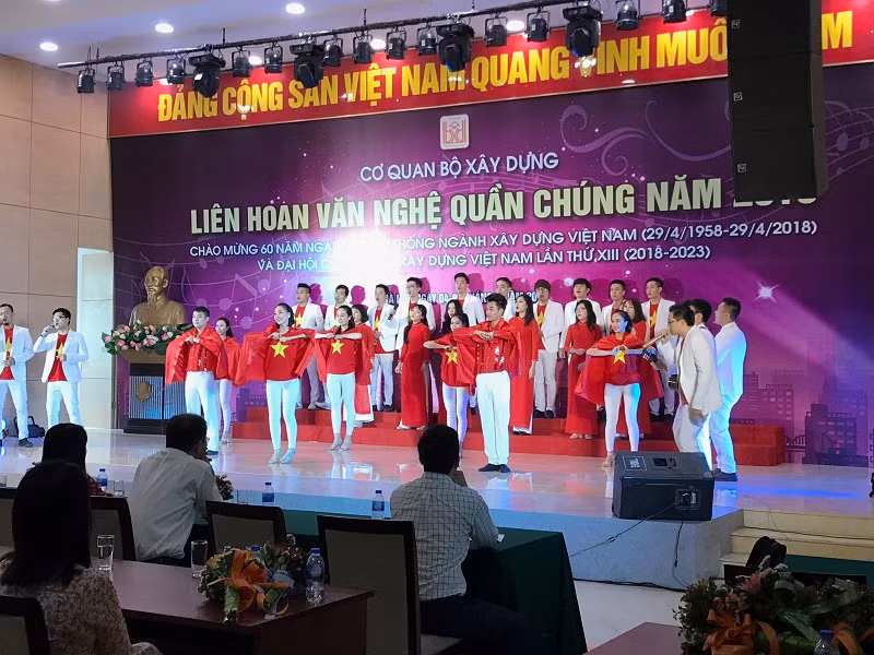Liên hoan văn nghệ là một sân chơi bổ ích, bồi đắp thêm tình yêu quê hương, đất nước, yêu ngành, yêu nghề, tạo sự đoàn kết, gắn bó trong tập thể người lao động tại các đơn vị.