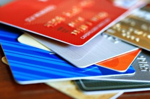 Thông tư 30 quy định nếu không do lỗi của mình, chủ thẻ sẽ được hồi hoàn trong 5 ngày làm việc kể từ khi có kết quả tra soát khiếu nại, theo quy định mới bổ sung của Ngân hàng Nhà nước - ảnh minh họa/ nguồn Onebank. Thông tư 30 quy định nếu không do lỗi của mình, chủ thẻ sẽ được hồi hoàn trong 5 ngày làm việc kể từ khi có kết quả tra soát khiếu nại, theo quy định mới bổ sung của Ngân hàng Nhà nước - ảnh minh họa/ nguồn Onebank.