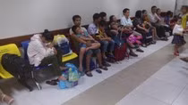 Lãnh đạo ôm chức và "sư nói sư phải, vãi nói vãi hay" ảnh 3 Lãnh đạo ôm chức và "sư nói sư phải, vãi nói vãi hay" ảnh 3