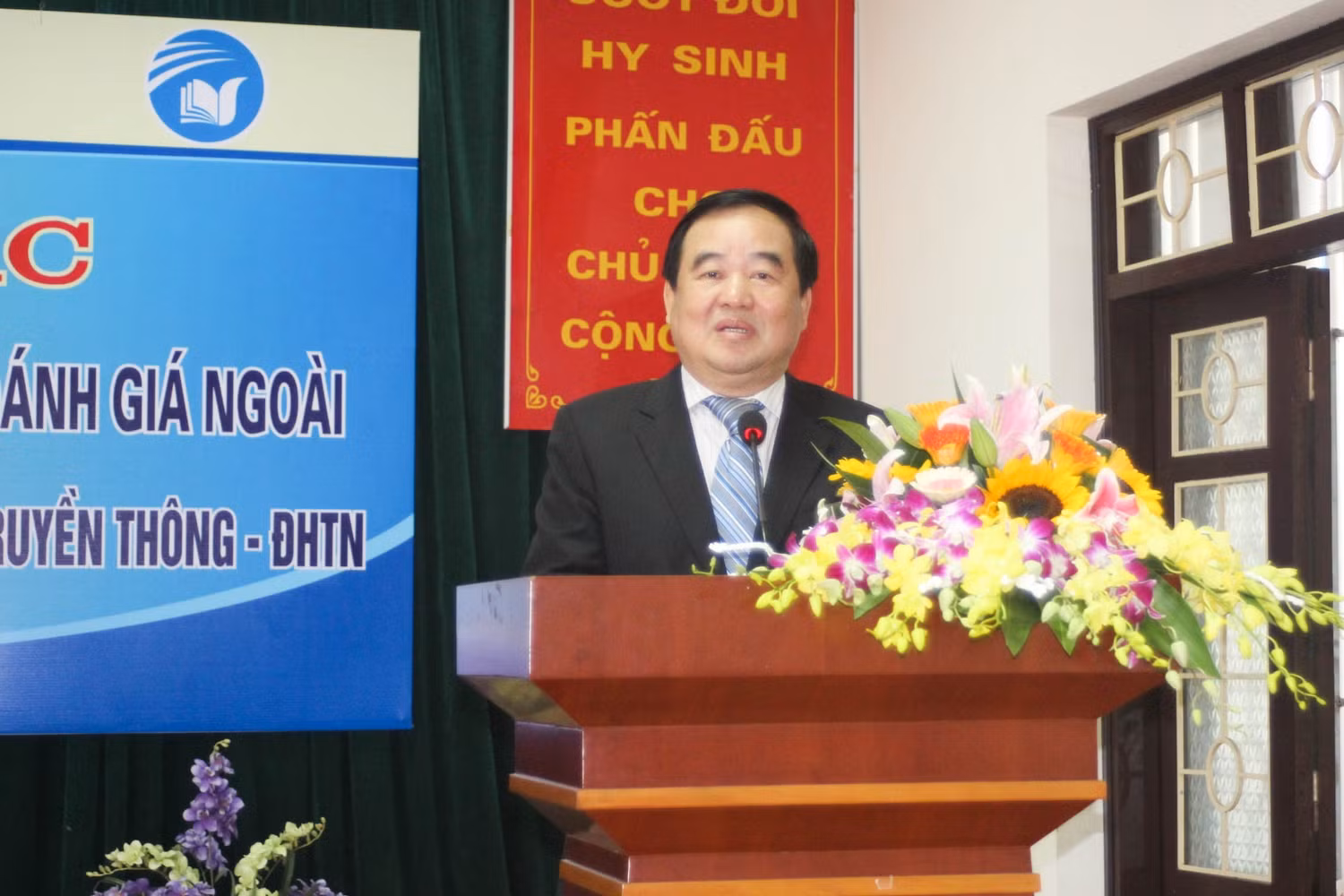 Phó Giáo sư, Tiến sĩ Trần Quang Quý, Phó Chủ tịch Hiệp Hội Các trường Đại học Cao đẳng Việt Nam, nguyên Thứ trưởng Bộ Giáo dục &amp; Đào tạo (ảnh Trinh Phúc).