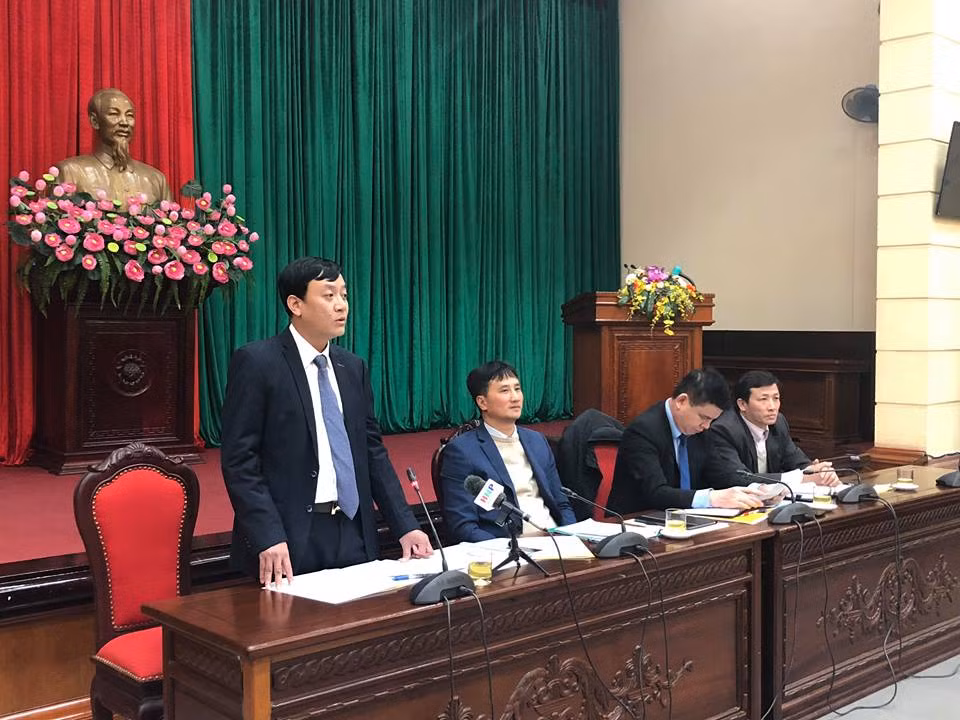 Ông Nguyễn Văn Dũng – Phó Tổng Giám đốc Tổng Công ty du lịch Hà Nội thông tin về trường đua ngựa dự kiến xây dựng tại Sóc Sơn (Hà Nội). Ảnh: Đ.T