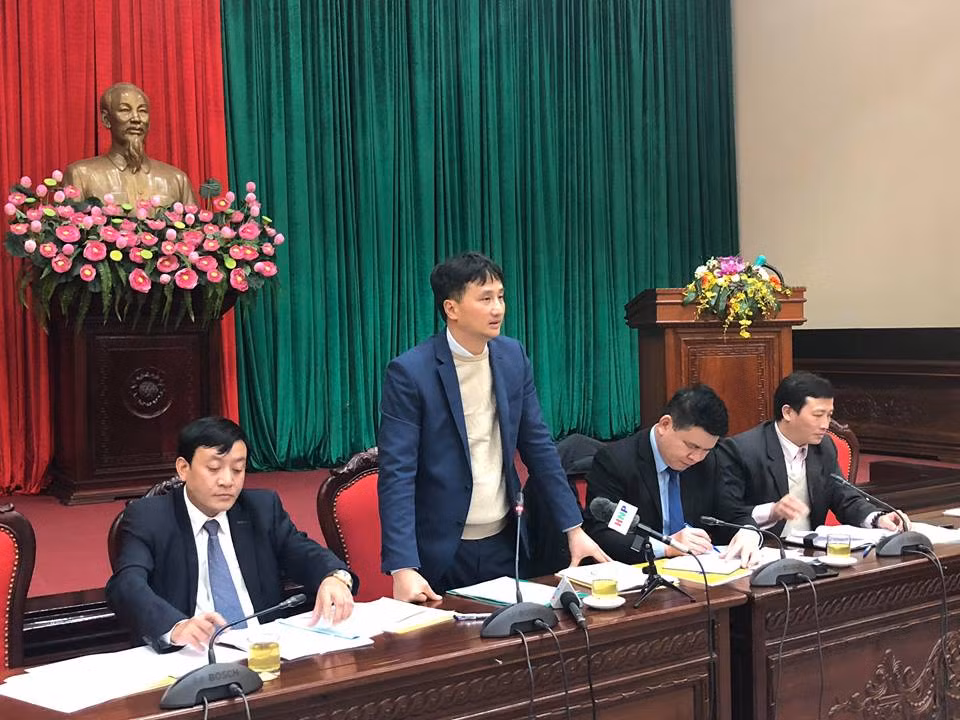 Phó Giám đốc Sở Du lịch Hà Nội Nguyễn Anh Dũng trả lời các câu hỏi tại cuộc giao ban báo chí. Ảnh: Đ.T