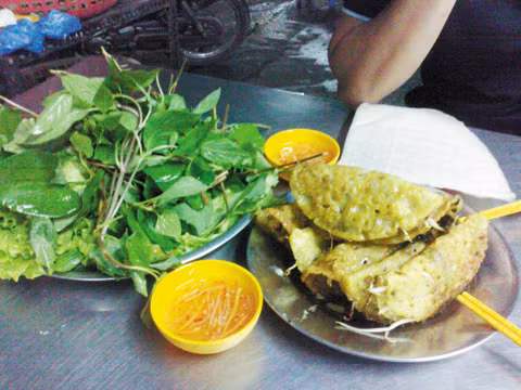 Rau sống ăn kèm với nhiều món ăn rất hấp dẫn và ngon bởi sự tươi ngon, mát. Rau sống ăn kèm với nhiều món ăn rất hấp dẫn và ngon bởi sự tươi ngon, mát.